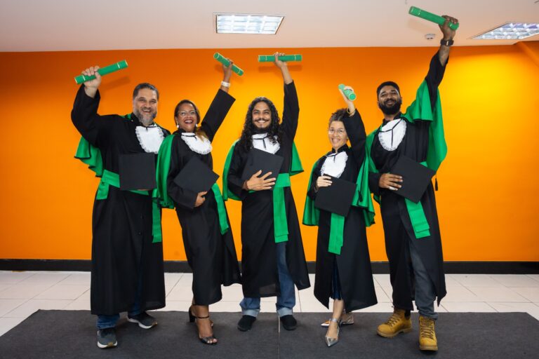 1ª turma da EJA do Sesc. Foto: Divulgação.