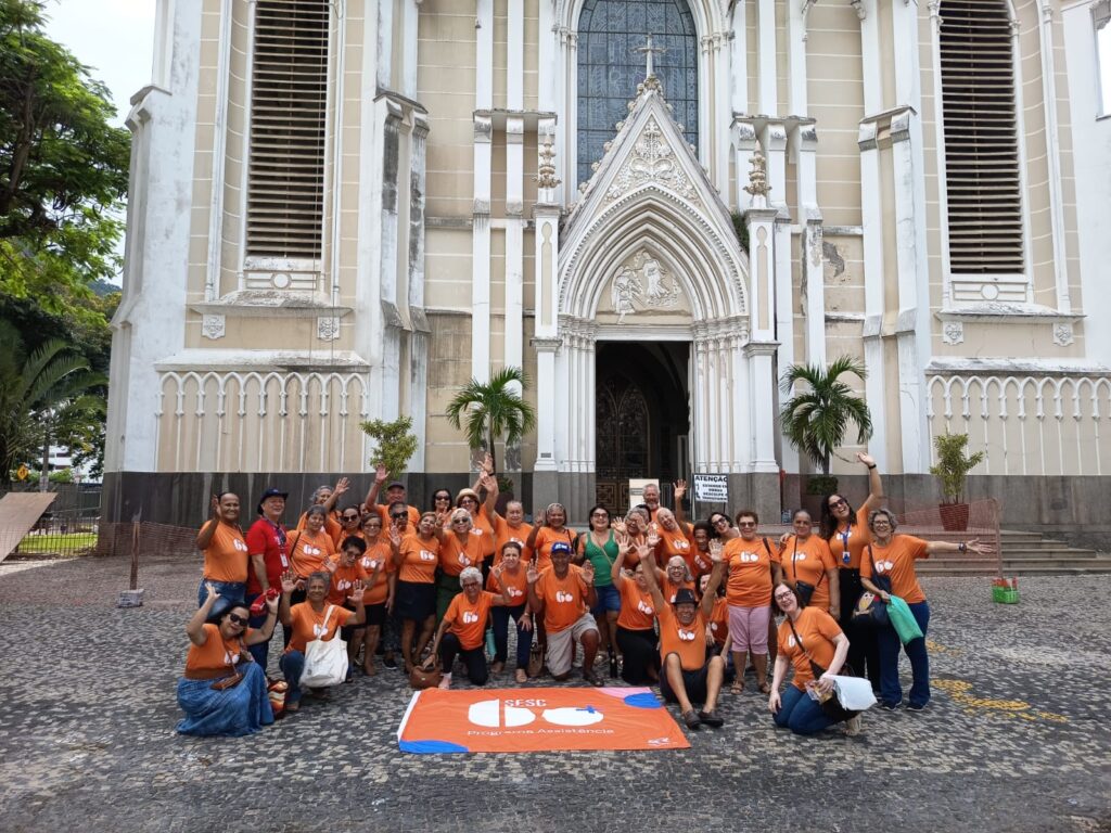 Grupos do Sesc 60+ visitam Catedral Metropolitana de Vitória. Foto: Sesc-ES.