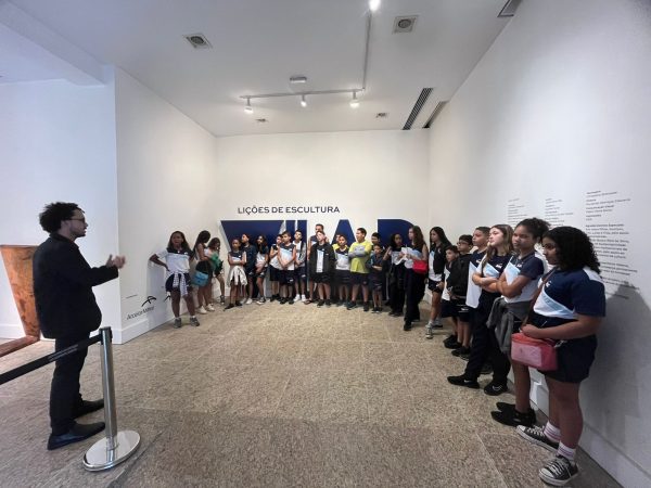Alunos-do-6º-ano-do-Sesc-Cariacica-visitam-Palácio-Anchieta (4)
